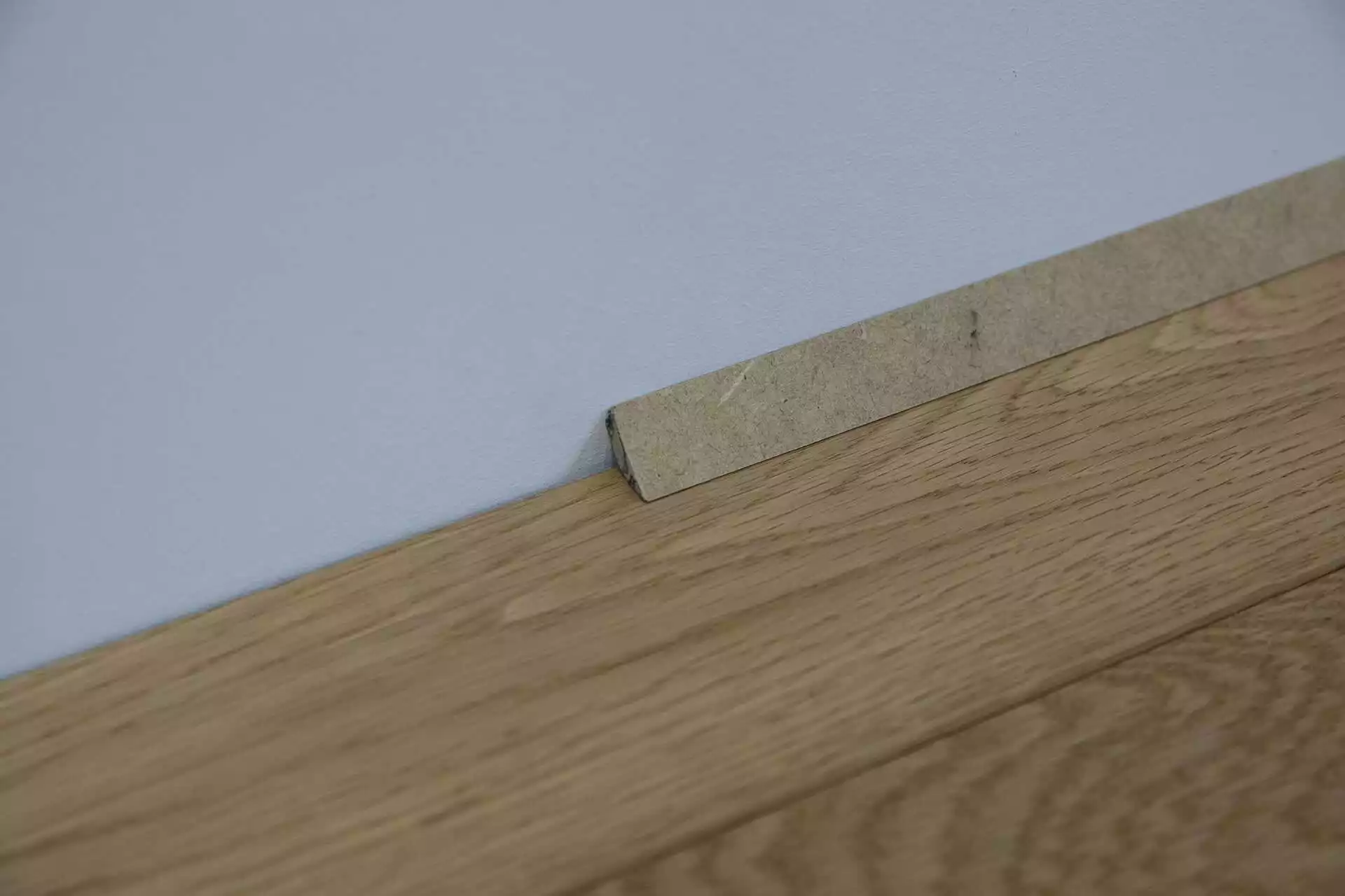 CONTRE-PLINTHE - MDF BRUT - Image 1