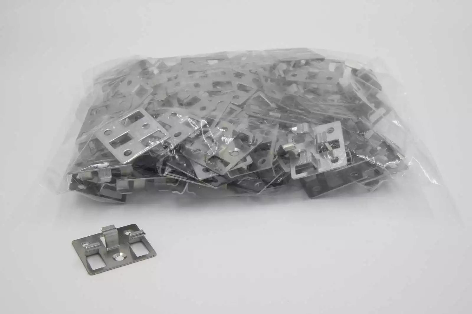 Clips Metalliques pour lame outdoor decking - Image 2