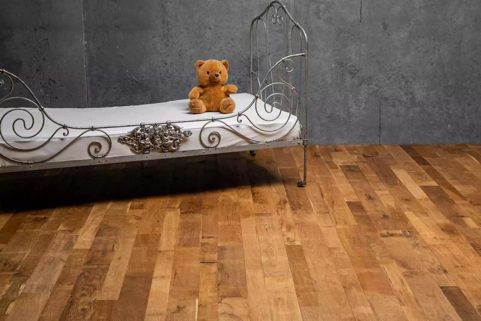 OILED ECOLOGICAL OAK