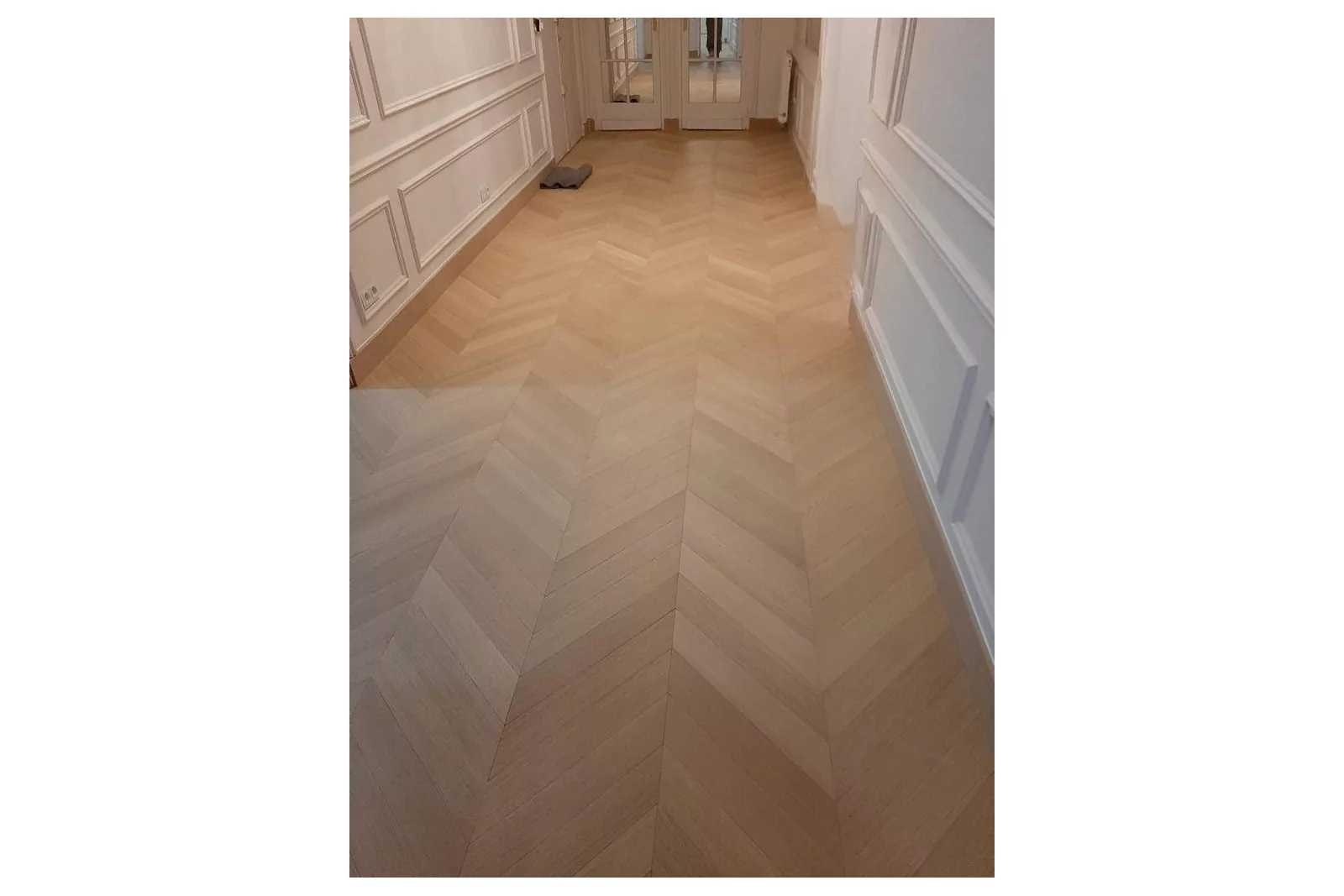 INVISIBLE SELECTION CHEVRON