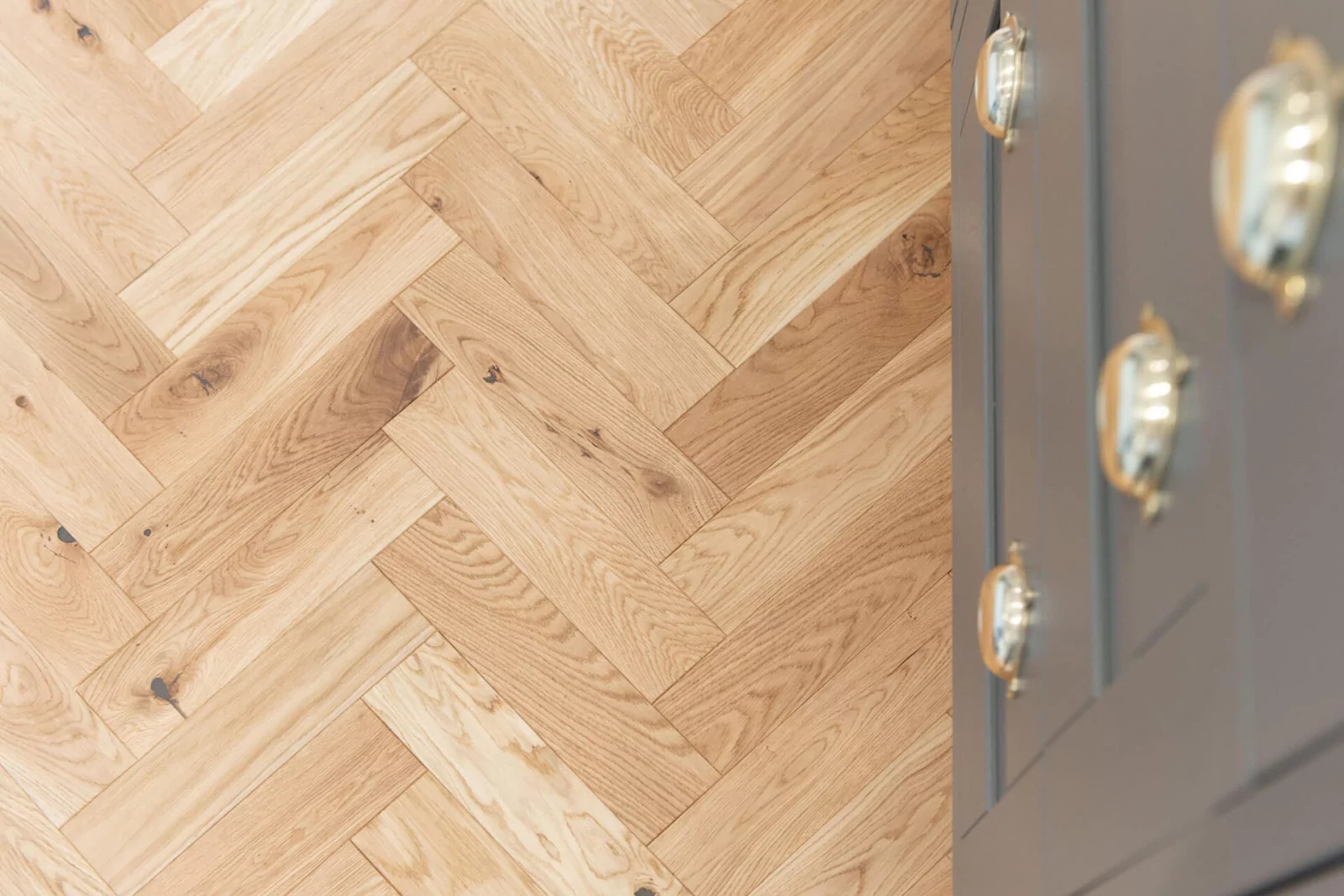 INVISIBLE VARNISHED COUNTRY SABLE HERRINGBONE - Image 4