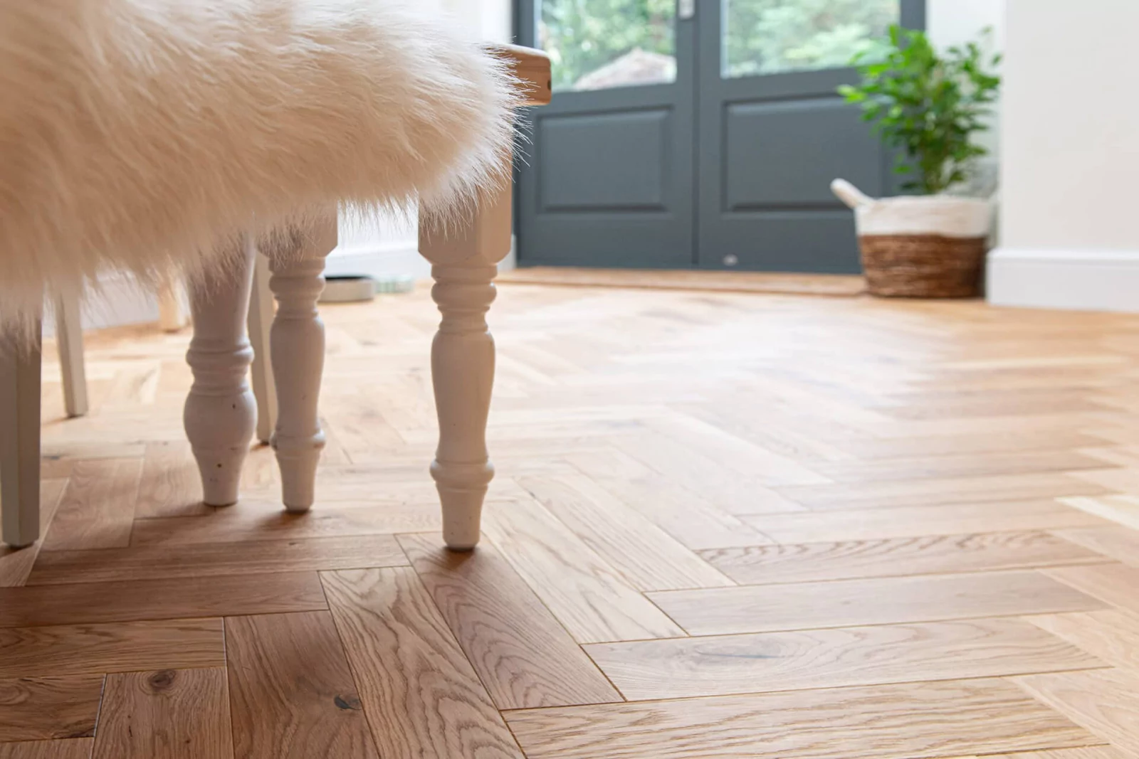 VARNISHED NATURAL HERRINGBONE