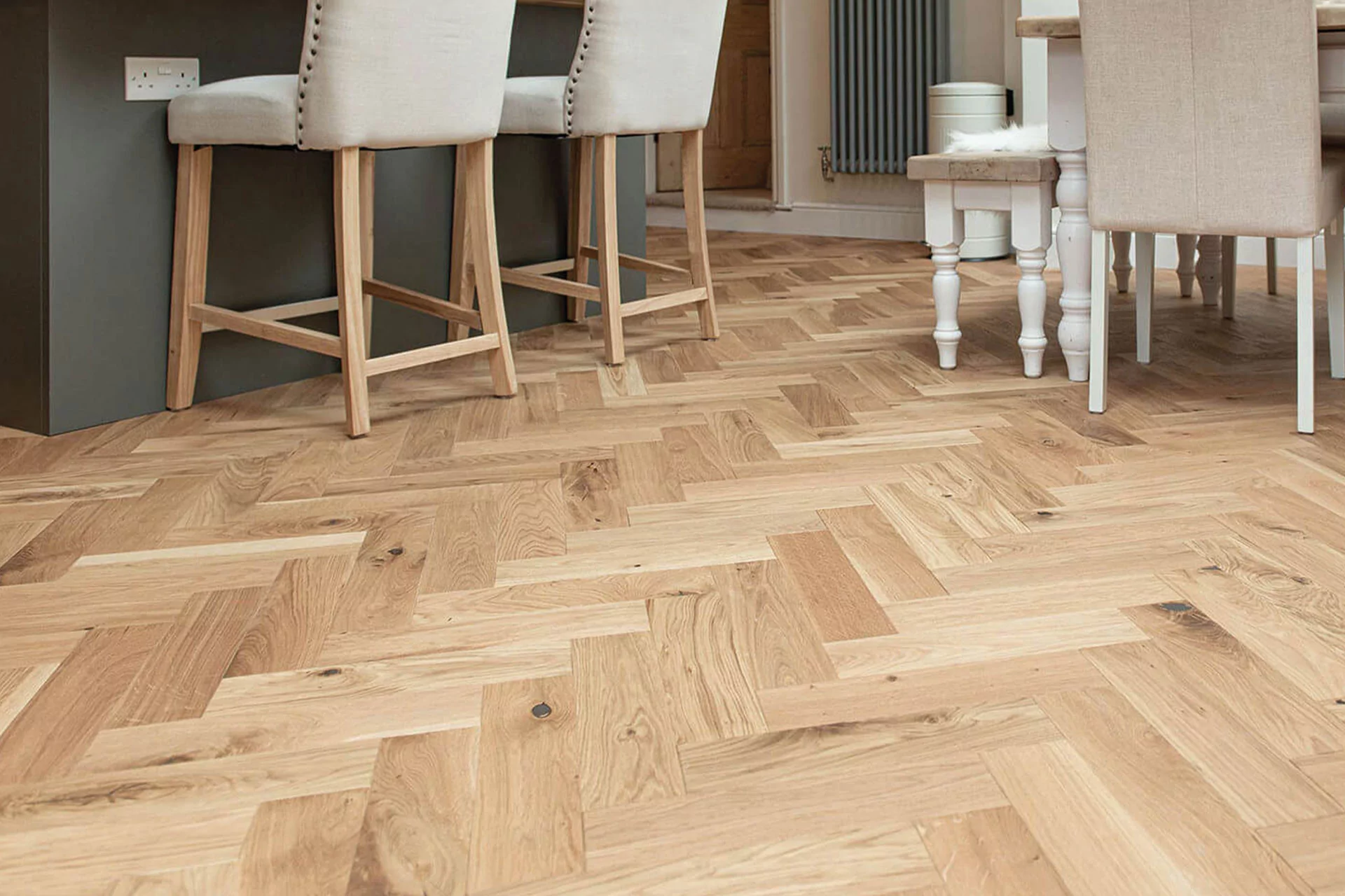 INVISIBLE VARNISHED COUNTRY SABLE HERRINGBONE - Image 2