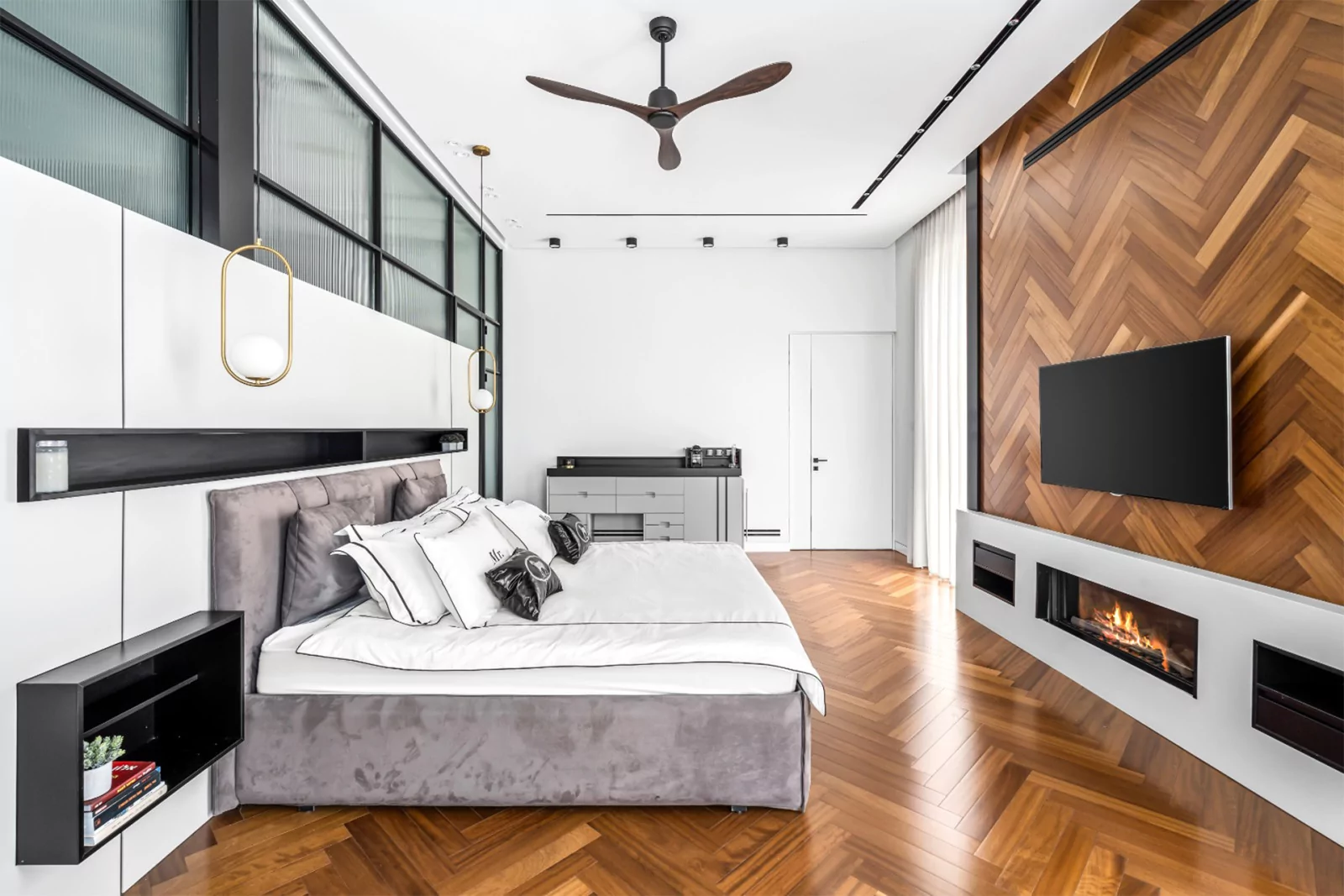WALNUT SELECTION HERRINGBONE - Image 1