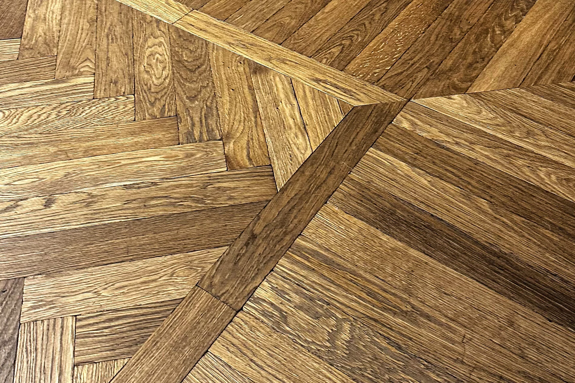 TERRA RUSTIC OAK herringbone - Image 2